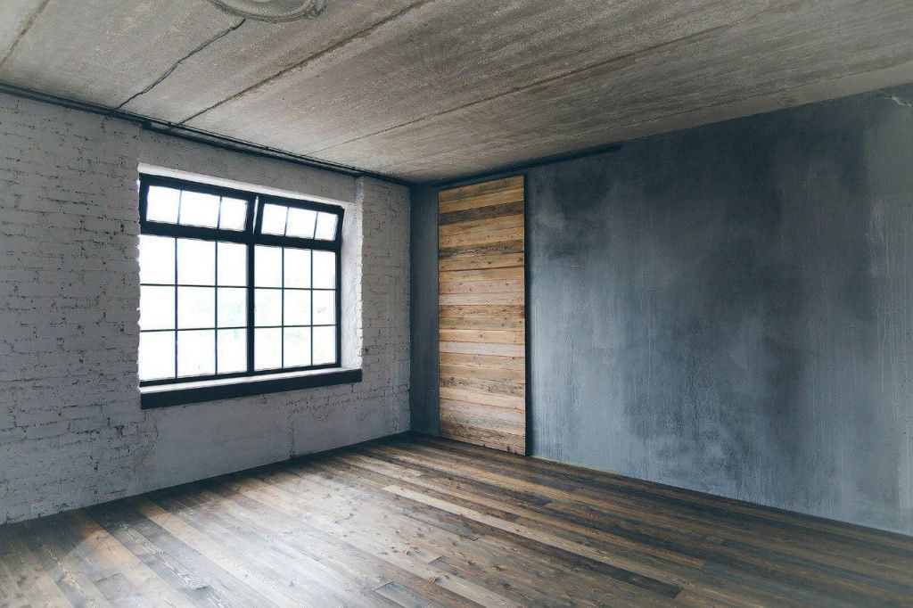 Окраска бетонных стен